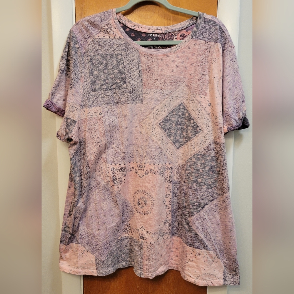 Torrid Relaxed Fit Paisley Patchwork Tshirt - Size 3